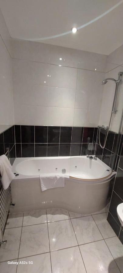 Londonderrys Bar And Accommodation سيهام المظهر الخارجي الصورة